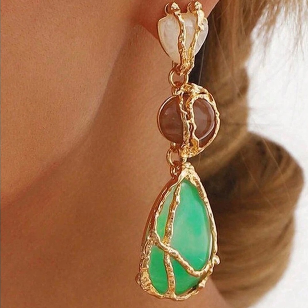 NEW Women’s Earrings Jewelry Gift - Picture 3 of 3